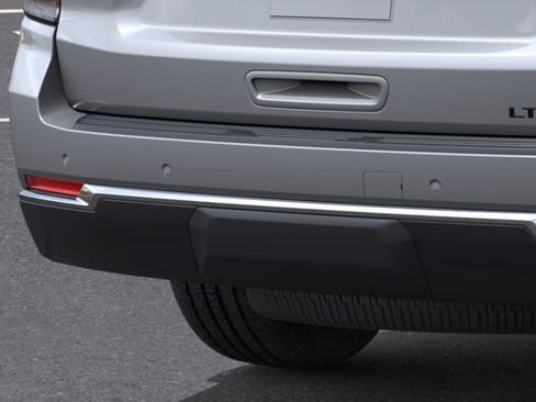 New 2026 Chevrolet Suburban LT w/ LPO, Dark Essentials Package image 38