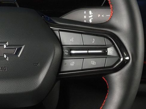 Used 2025 Chevrolet Silverado EV RST image 27