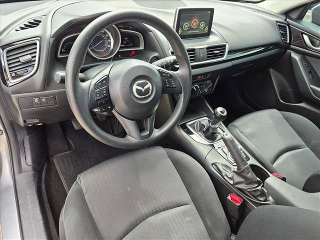 Used 2016 MAZDA MAZDA3 i Sport FWD image 10