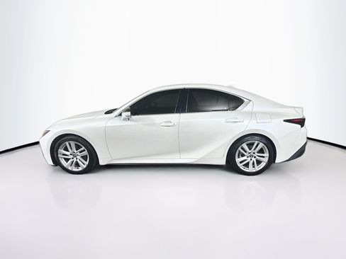 Used 2025 Lexus IS 300 w/ Comfort Package RWD image 4