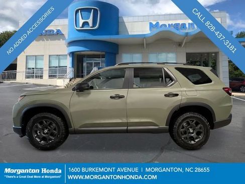 New 2026 Honda Pilot TrailSport image 2