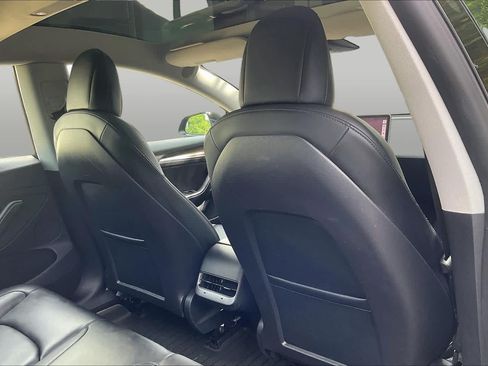 Used 2022 Tesla Model 3 Standard Range RWD image 18