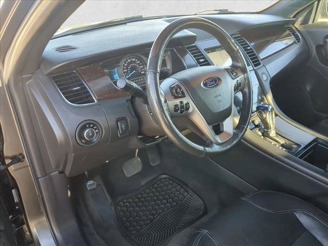 Used 2018 Ford Taurus Limited FWD image 10