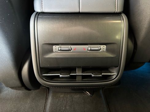 Used 2024 Lincoln Nautilus Reserve w/ Equipment Group 202A image 34