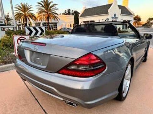 Used 2009 Mercedes-Benz SL 550 SL 550 2dr Convertible image 11