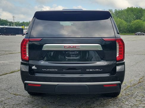 Used 2021 GMC Yukon XL Denali w/ Denali Premium Package AWD/4WD image 6