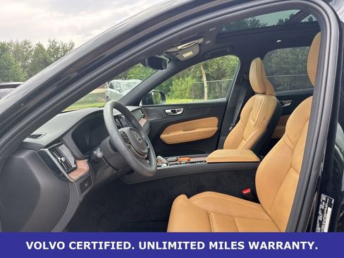 Used 2023 Volvo XC60 B5 Ultimate w/ Climate Package FWD image 19