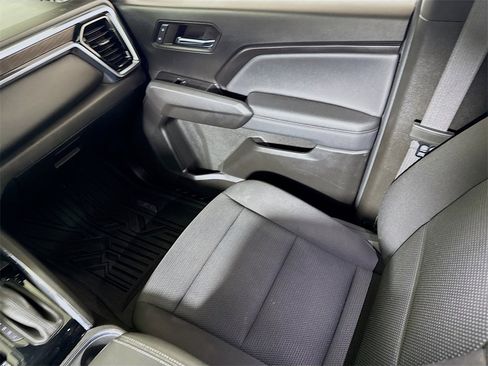 Used 2024 GMC Canyon Elevation image 20