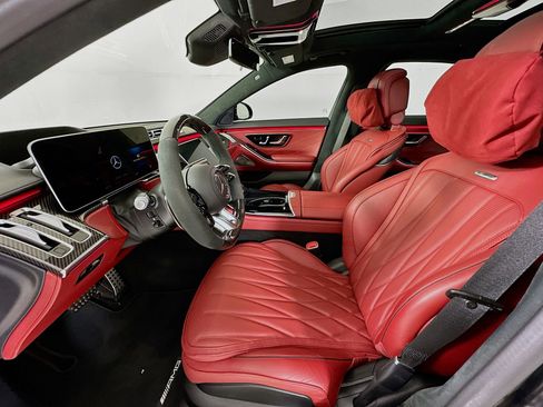 Used 2025 Mercedes-Benz S 63 AMG S image 23
