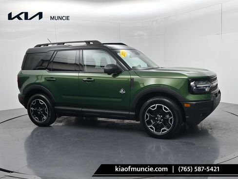 Used 2025 Ford Bronco Sport Outer Banks w/ Outer Banks Tech Package+ AWD/4WD image 1
