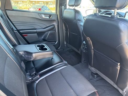 Used 2025 Ford Escape ST-Line image 18