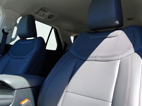 New 2026 Ford Explorer Active image 9