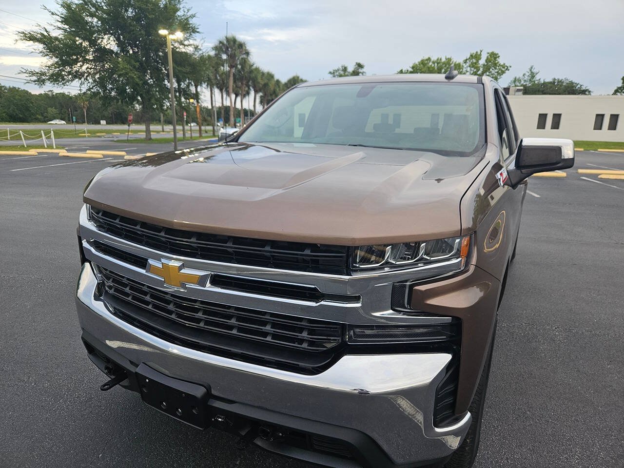 Used 2019 Chevrolet Silverado 1500 LT w/ All-Star Edition AWD/4WD image 8