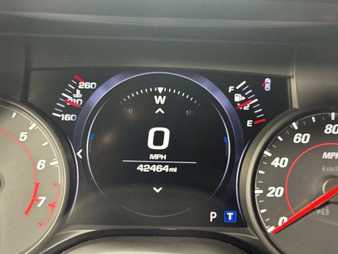 Used 2021 Chevrolet Camaro SS RWD image 24