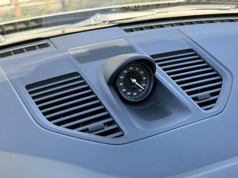 Certified 2022 Porsche 911 Targa 4S image 18