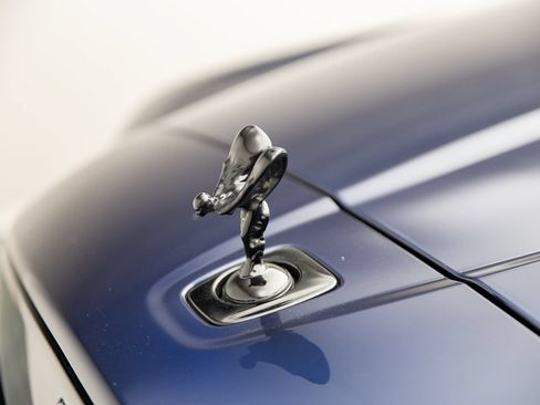 Used 2025 Rolls-Royce Cullinan AWD/4WD image 30