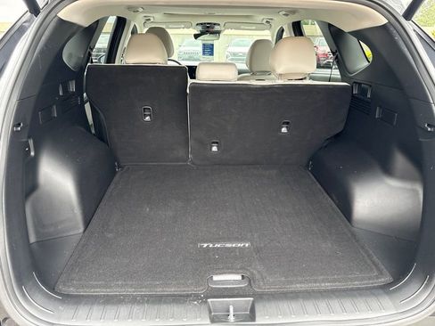 Certified 2025 Hyundai Tucson SEL FWD image 7