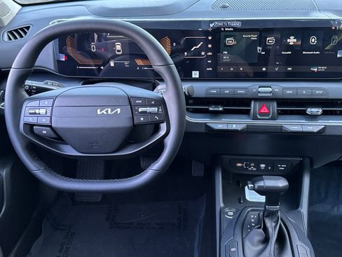 New 2026 Kia K4 EX image 12