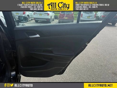 Used 2012 Honda Accord SE image 12