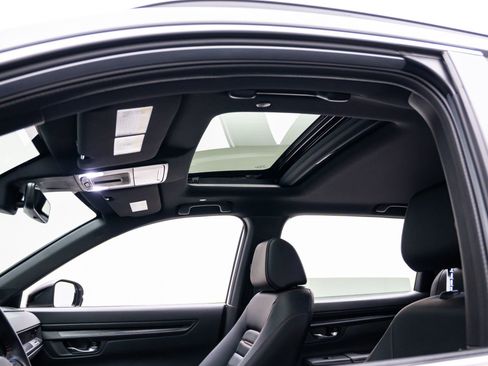 Used 2025 Honda CR-V Sport-L image 17