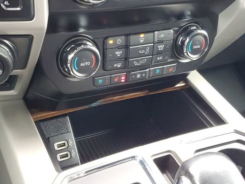 Used 2020 Ford F150 Lariat image 22