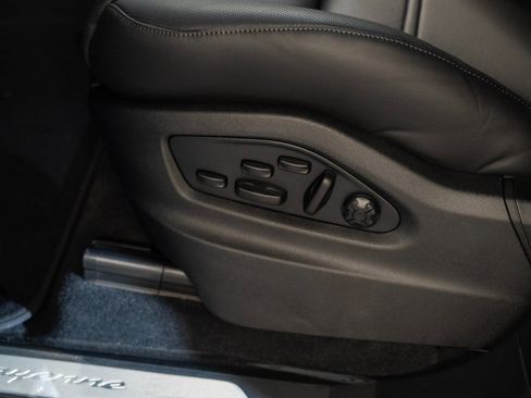 New 2026 Porsche Cayenne GTS AWD/4WD image 13