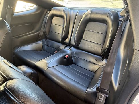 Used 2018 Ford Mustang GT Premium w/ Enhanced Security Package RWD image 20