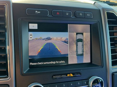 Used 2020 Ford Expedition Platinum image 28