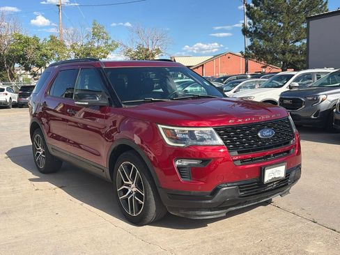 Used 2018 Ford Explorer Sport AWD/4WD image 3