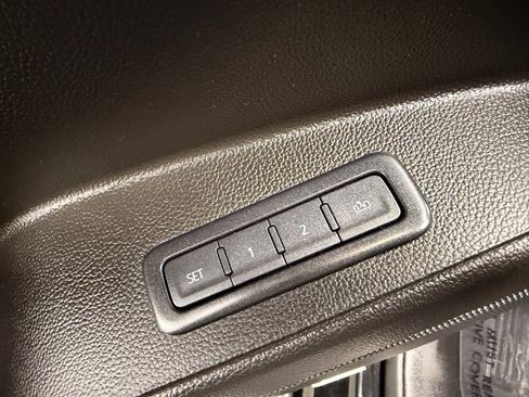 Used 2019 GMC Yukon XL Denali image 22