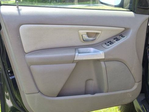 Used 2005 Volvo XC90 2.5T AWD/4WD image 10