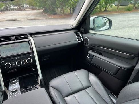 Used 2019 Land Rover Discovery HSE AWD/4WD image 31