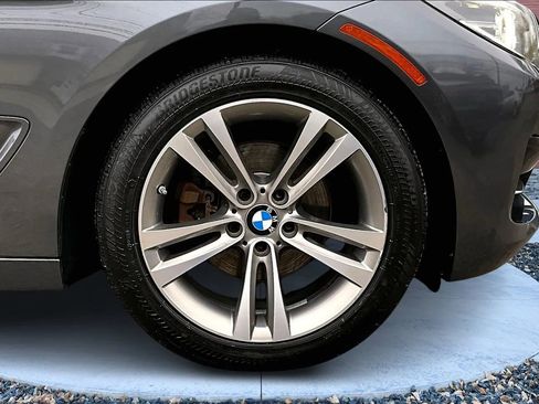 Used 2018 BMW 330i Gran Turismo xDrive image 9