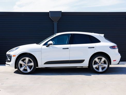 Used 2026 Porsche Macan Turbo AWD/4WD image 2