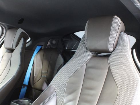 Used 2016 BMW i8 image 19