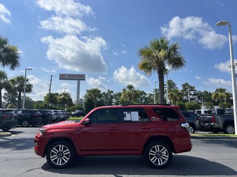 Used 2023 Toyota 4Runner TRD Sport w/ Technology Package AWD/4WD image 7