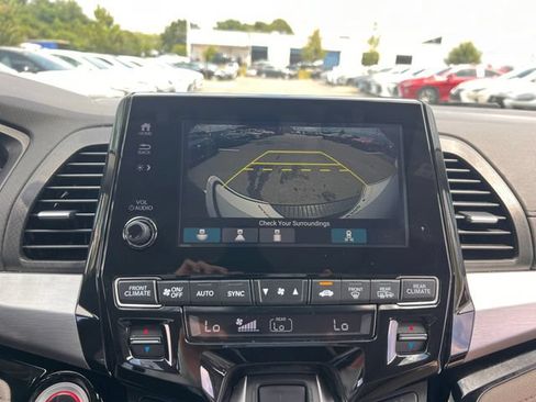 Used 2018 Honda Odyssey Elite image 23