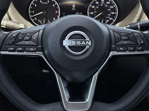 New 2025 Nissan Sentra SV w/ Trunk Package image 20