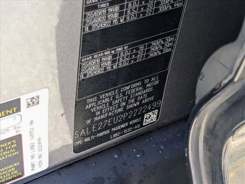 Used 2023 Land Rover Defender 110 X-Dynamic SE image 28