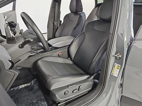 Used 2023 Volkswagen ID.4 Pro S image 22