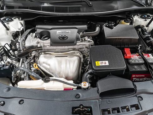 Certified 2017 Toyota Camry XLE image 27