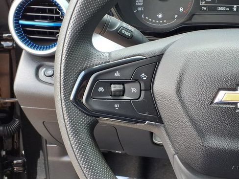 Used 2025 Chevrolet Trax LS w/ LS Convenience Package FWD image 27