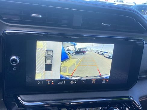 Used 2024 GMC Sierra 1500 AT4 w/ Technology Package image 38