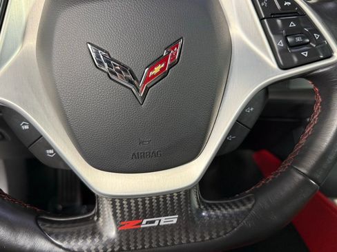 Used 2016 Chevrolet Corvette Z06 w/ 3LZ Preferred Equipment Group image 21