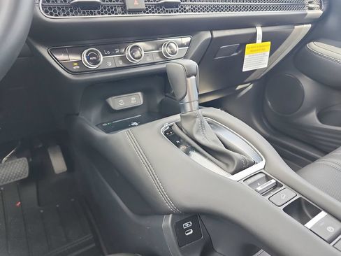 New 2026 Honda HR-V EX-L image 23