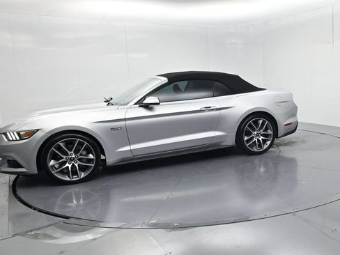 Used 2015 Ford Mustang GT Premium w/ Equipment Group 401A RWD image 4