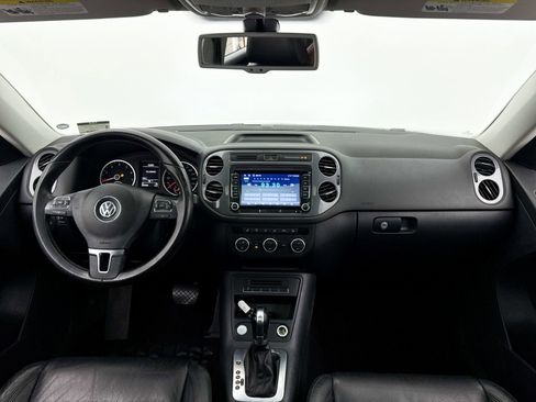 Used 2013 Volkswagen Tiguan SEL image 18