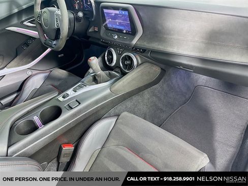 Used 2019 Chevrolet Camaro ZL1 RWD image 30