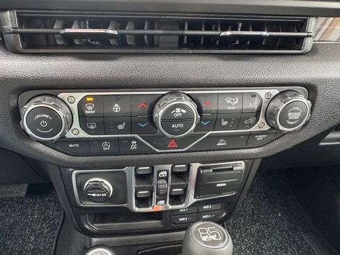 New 2026 Jeep Wrangler Unlimited Sport AWD/4WD image 35