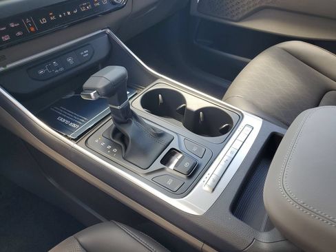 New 2026 Kia Carnival FWD image 18